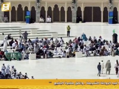 Makkah and Madinah re opened after temporary close for cleaning and sterilization