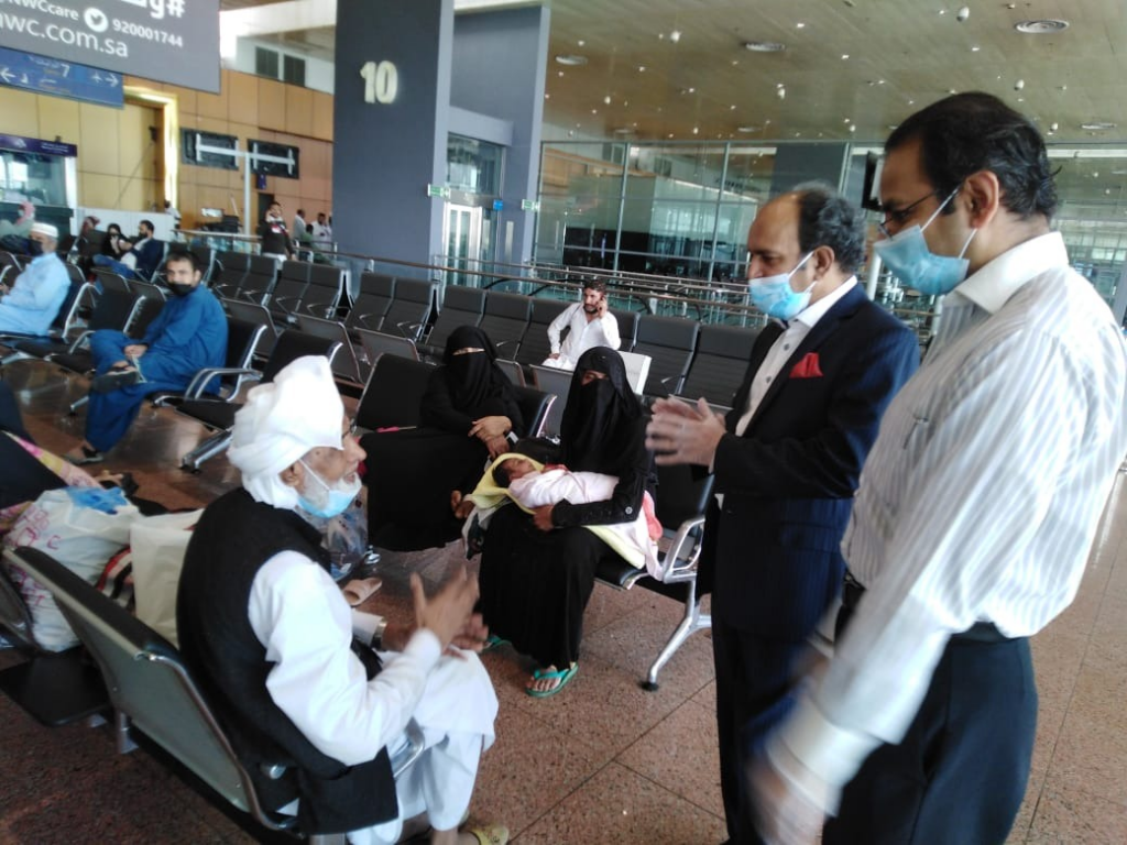 Second Flight of Saudi Airlines carrying 226 Pakistani Umrah Pilgrims left to Multan from Jeddah