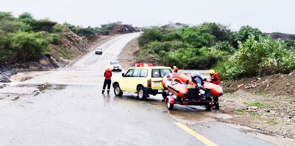 700 people saved and evacuated 11 families in 5 regions of Saudi Arabia