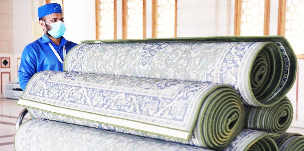 7000 carpets will be refurnished in Prophets Mosque