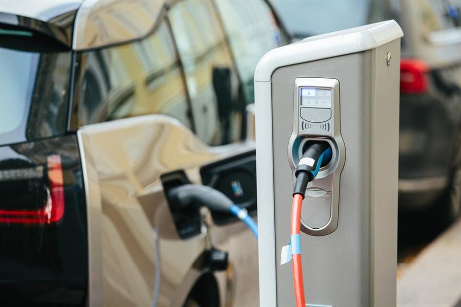 electric vehicles charging